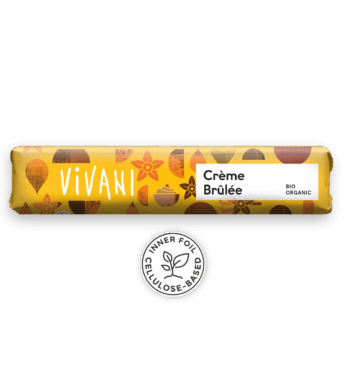 The organic chocolate snack bar Crème Brûlée from VIVANI with milk cream and pieces of caramel.