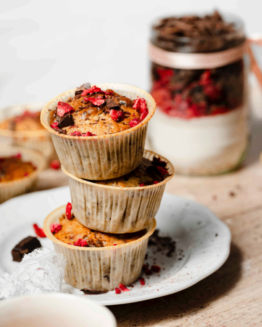schoko-beerenmuffins-vivani Schoko-Beerenmuffins von VIVANI Bio-Schokolade.