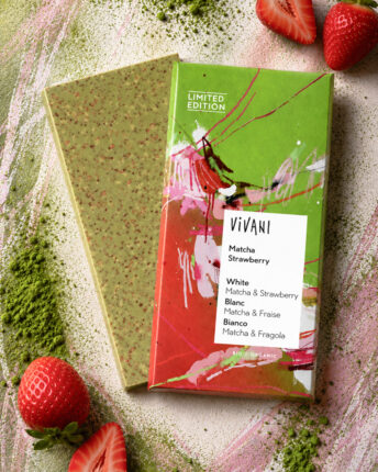 vivani-matcha-strawberry-erdbeeren-bioschokolade-trend